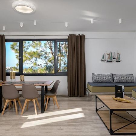 סנטוריני Christianna & George Luxury Hot Tub Apartment מראה חיצוני תמונה