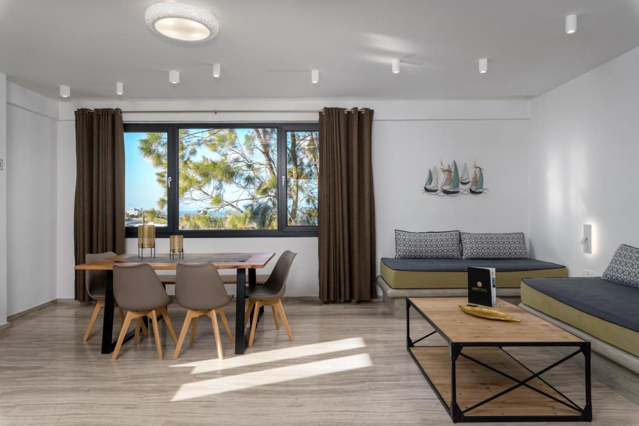 סנטוריני Christianna & George Luxury Hot Tub Apartment מראה חיצוני תמונה
