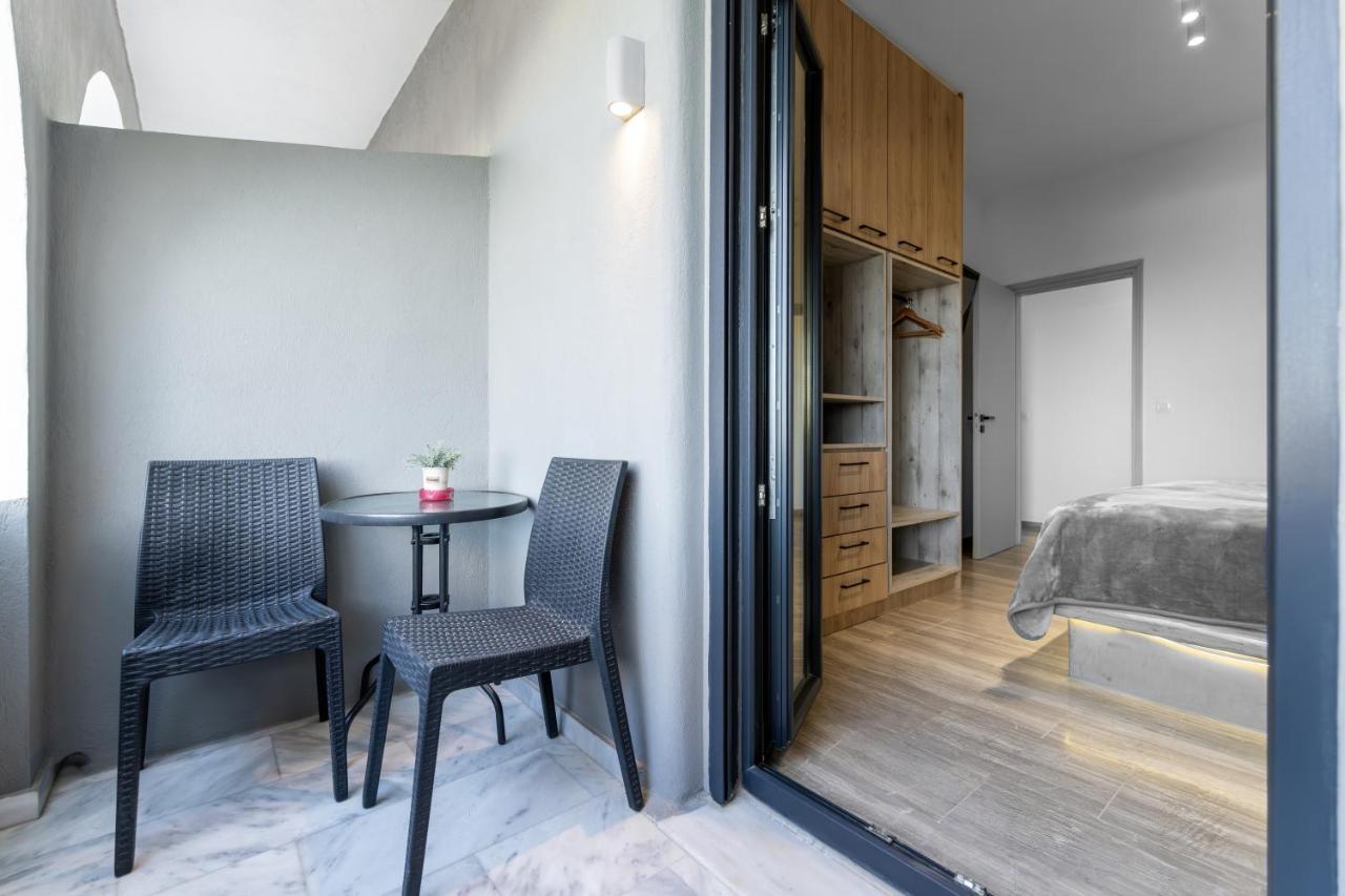 סנטוריני Christianna & George Luxury Hot Tub Apartment מראה חיצוני תמונה